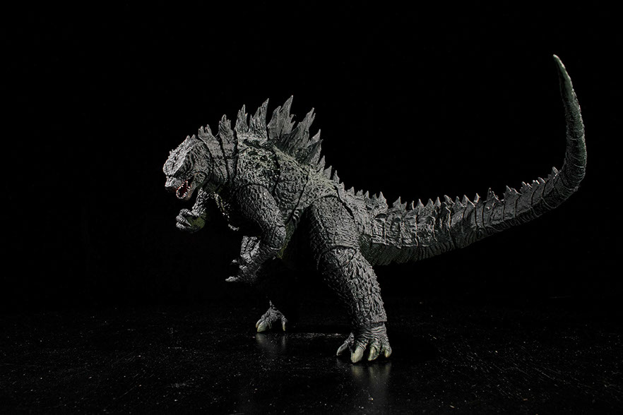 Godzilla 2014 Hallmark Ornament, Boxers, and Water Bottle Review 