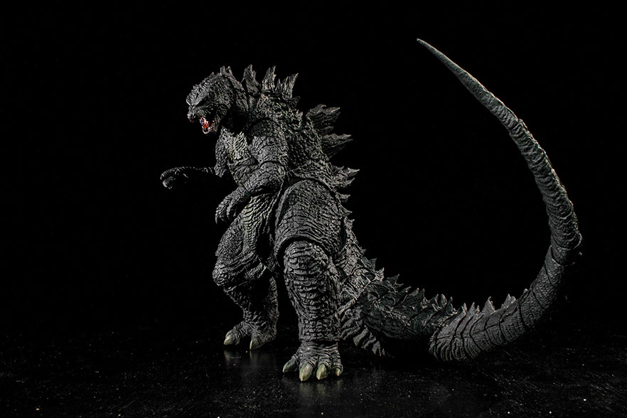 Godzilla 2014 Hallmark Ornament, Boxers, and Water Bottle Review 