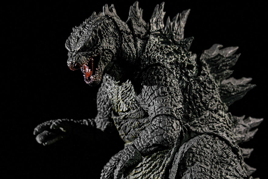 Godzilla 2014 Hallmark Ornament, Boxers, and Water Bottle Review 